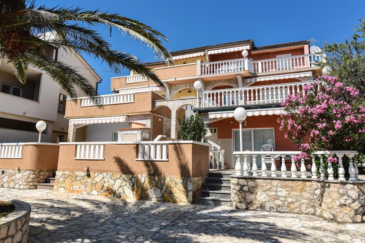 Apartments Bella Sky II Novalja Exterior foto